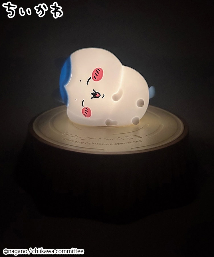 ちいかわ／スマホが充電できるデスクトップライト