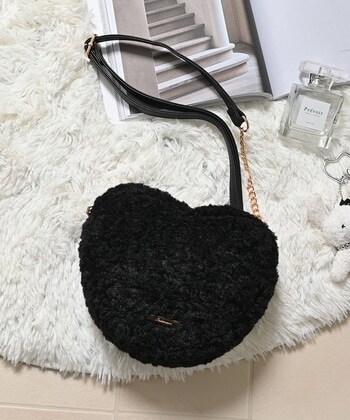 【Honeys公式 / ハニーズ】ハートファーショルダー レディース ブラック プチプラ