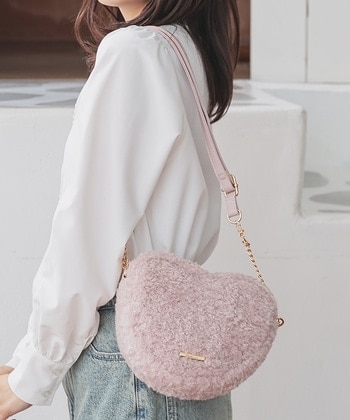 【Honeys公式 / ハニーズ】ハートファーショルダー レディース ピンク プチプラ 【Honeys公式 / ハニーズ】ハートファーショルダー レディース ピンク プチプラ