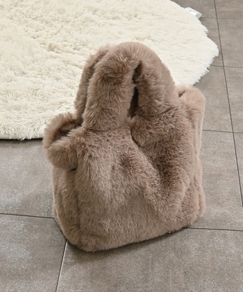 【Honeys公式 / ハニーズ】チェーン付ファーバッグ レディース ベージュ プチプラ