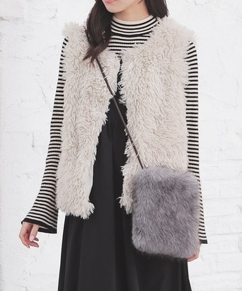 【Honeys公式 / ハニーズ】ファーショルダーバッグ レディース グレーMix プチプラ 【Honeys公式 / ハニーズ】ファーショルダーバッグ レディース グレーMix プチプラ