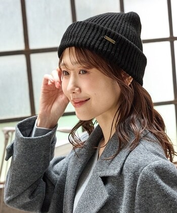 【Honeys公式 / ハニーズ】プレート付ニット帽 レディース ブラック プチプラ