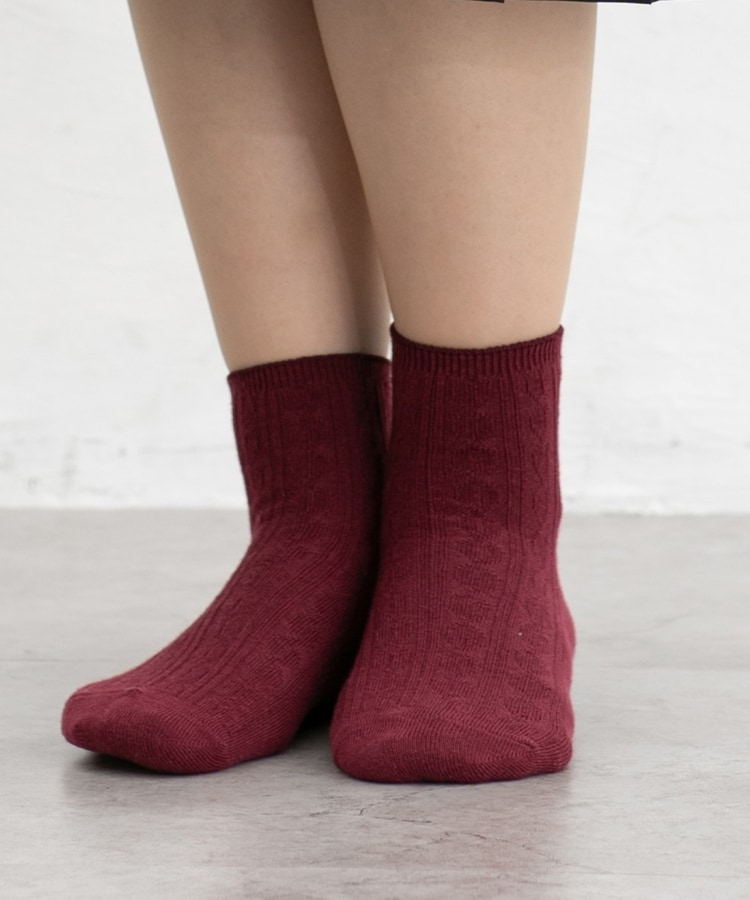 ケーブル編クルー丈ソックス