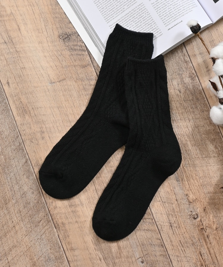 なめらかケーブル編クルー丈ソックス: ファッショングッズ｜ハニーズ