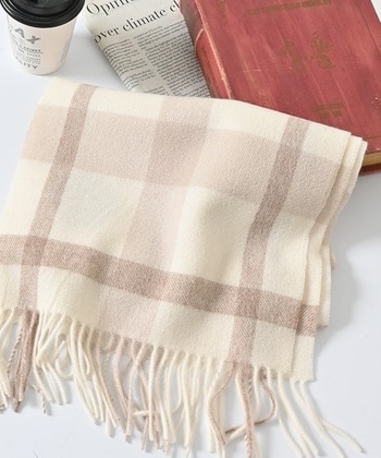 【Honeys公式 / ハニーズ】ウールマフラー レディース オフ×ベージュ プチプラ 【Honeys公式 / ハニーズ】ウールマフラー レディース オフ×ベージュ プチプラ