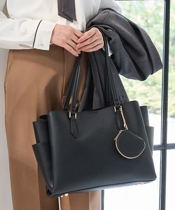 Honey①.④.①⑤.大、中、各5個②.⑤.⑩大各2個 ポーチ付軽量A4トート: バッグ｜ハニーズ公式通販