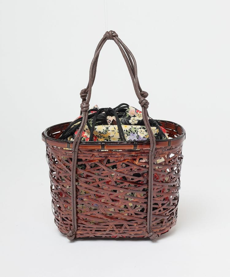 ���߃J�S�i�������ȉ~��j �N���ԕ�