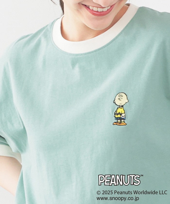 大人気『ＰＥＡＮＵＴＳ』シリーズ【デザイン】「スヌーピー」や仲間たちの、シンプルカラーのプリントやさりげないワンポイント刺繍がおしゃれなデザイン。衿と袖口の配色使いもアクセント。ゆったりめの幅と腰回り