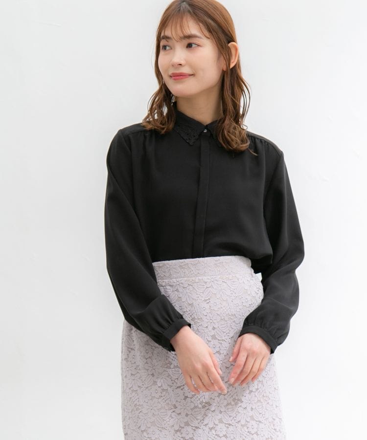 ハニーズ公式通販】衿刺繍ブラウス: トップス-Honeys Online Shop