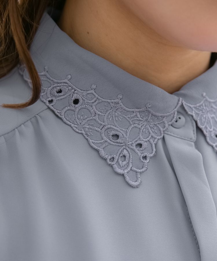 ハニーズ公式通販】衿刺繍ブラウス: トップス-Honeys Online Shop