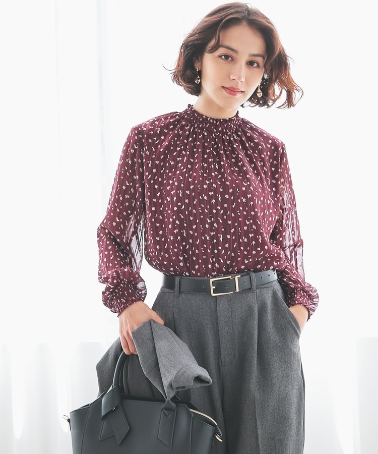 総柄ハイネックブラウス: トップス｜ハニーズ公式通販