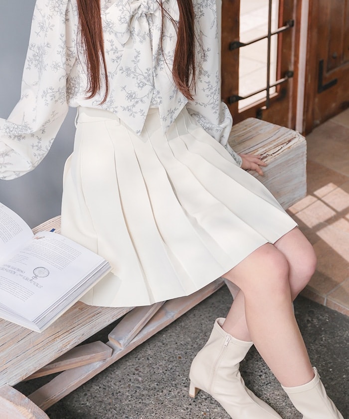 Nodressバニーと花プリント ミニスカート ミニプリーツスカート: ボトムス｜ハニーズ公式通販