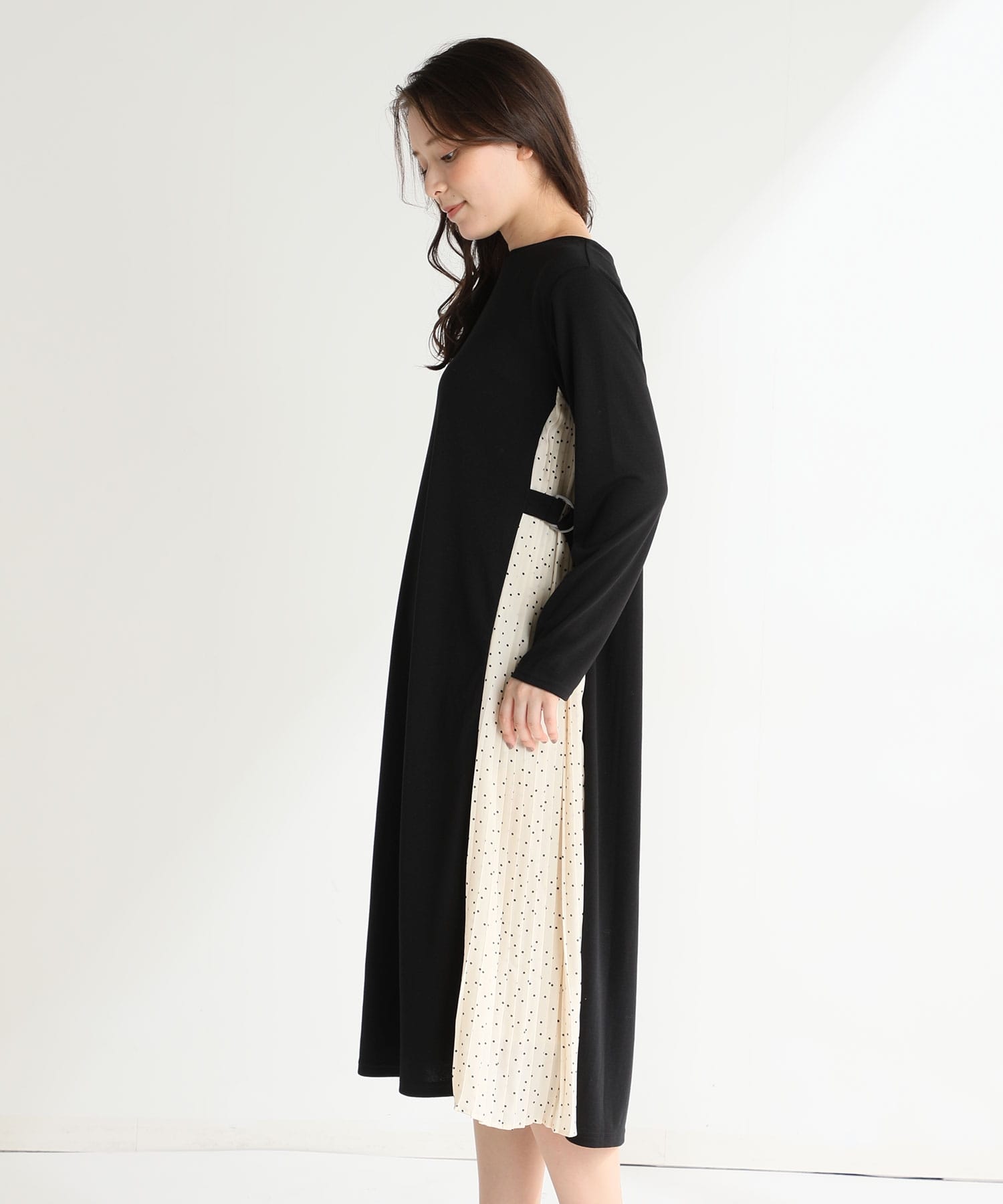 ハニーズ公式通販 脇プリーツワンピース ワンピース Honeys Online Shop レディースファッション通販 ハニーズ公式通販 脇プリーツワンピース ワンピース Honeys Online Shop レディースファッション通販