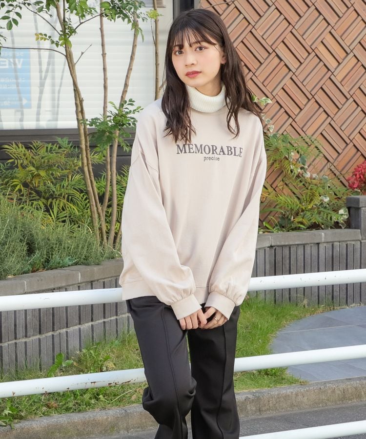 ハニーズ公式通販】刺繍ロゴゆるトレーナー: トップス-Honeys Online