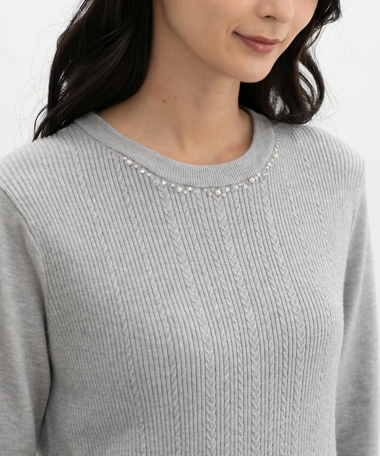 ビジュー付ニット