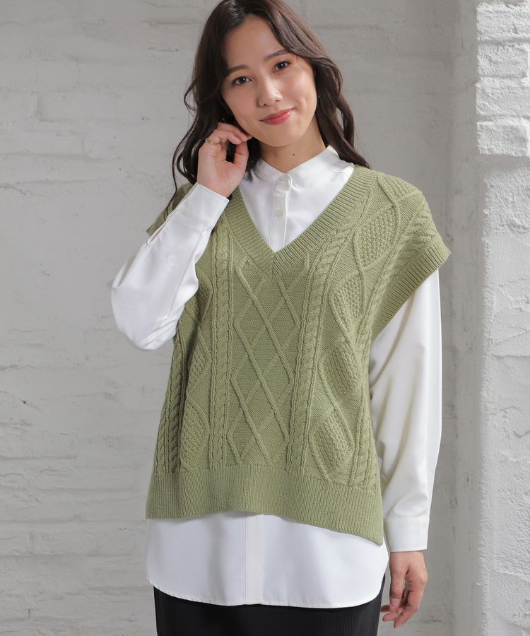 ハニーズ公式通販】ケーブル編Ｖニットベスト: トップス－Honeys Online Shop－レディースファッション通販