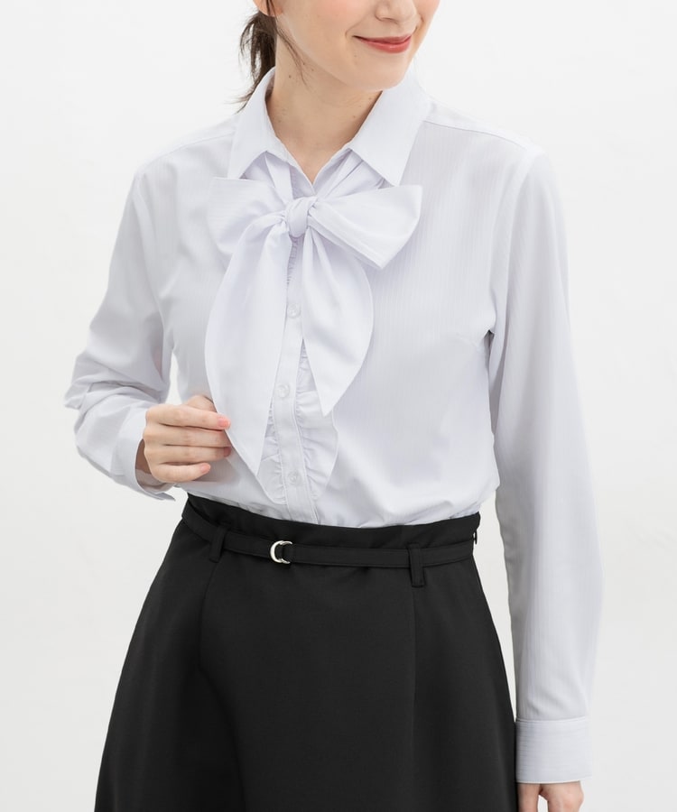 ボウタイ付フリルシャツ