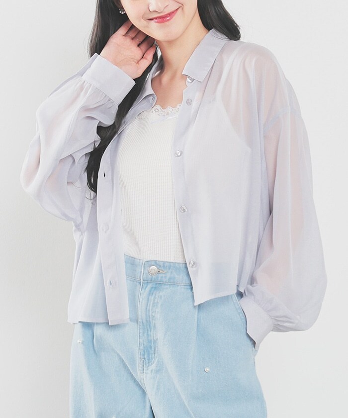 短め丈が可愛い♪【デザイン】ヘルシーな肌見せが楽しめる、程よい透け感。ゆったり幅×ショート丈でスタイルアップ効果抜群。【素材・機能】環境に優しい再生ポリエステルを使用した、光沢感のあるシアー素材。【ス