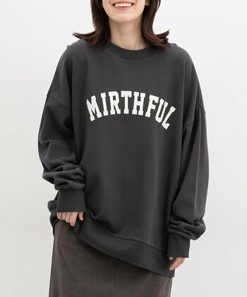 【Honeys公式 / ハニーズ】ロゴプリントスウェット レディース F スミクロ プチプラ 【Honeys公式 / ハニーズ】ロゴプリントスウェット レディース F スミクロ プチプラ