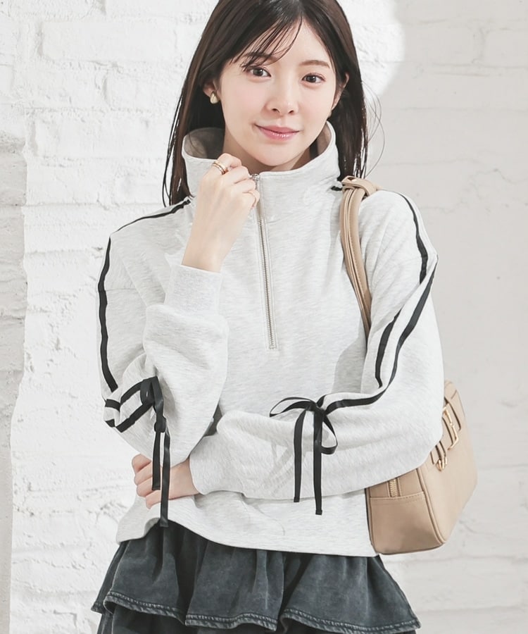 ハーフジップトップス