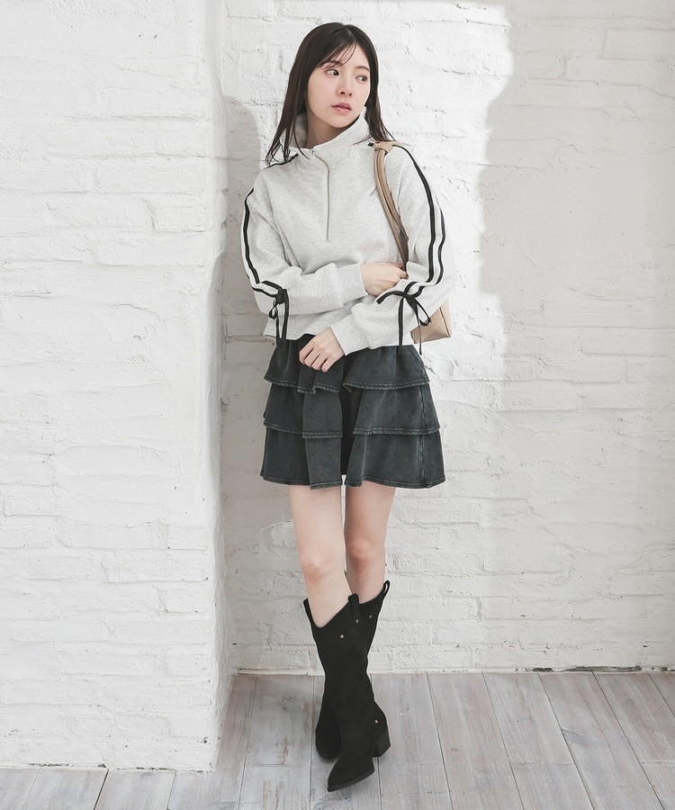 【ふみ 】マスターバニー ハーフジップ トップスとスカートのセット ふみ 】マスターバニー ハーフジップ トップスとスカートの