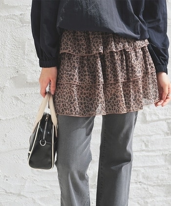 【Honeys公式 / ハニーズ】ティアードミニスカート レディース L ベージュ×クロ プチプラ 【Honeys公式 / ハニーズ】ティアードミニスカート レディース L ベージュ×クロ プチプラ